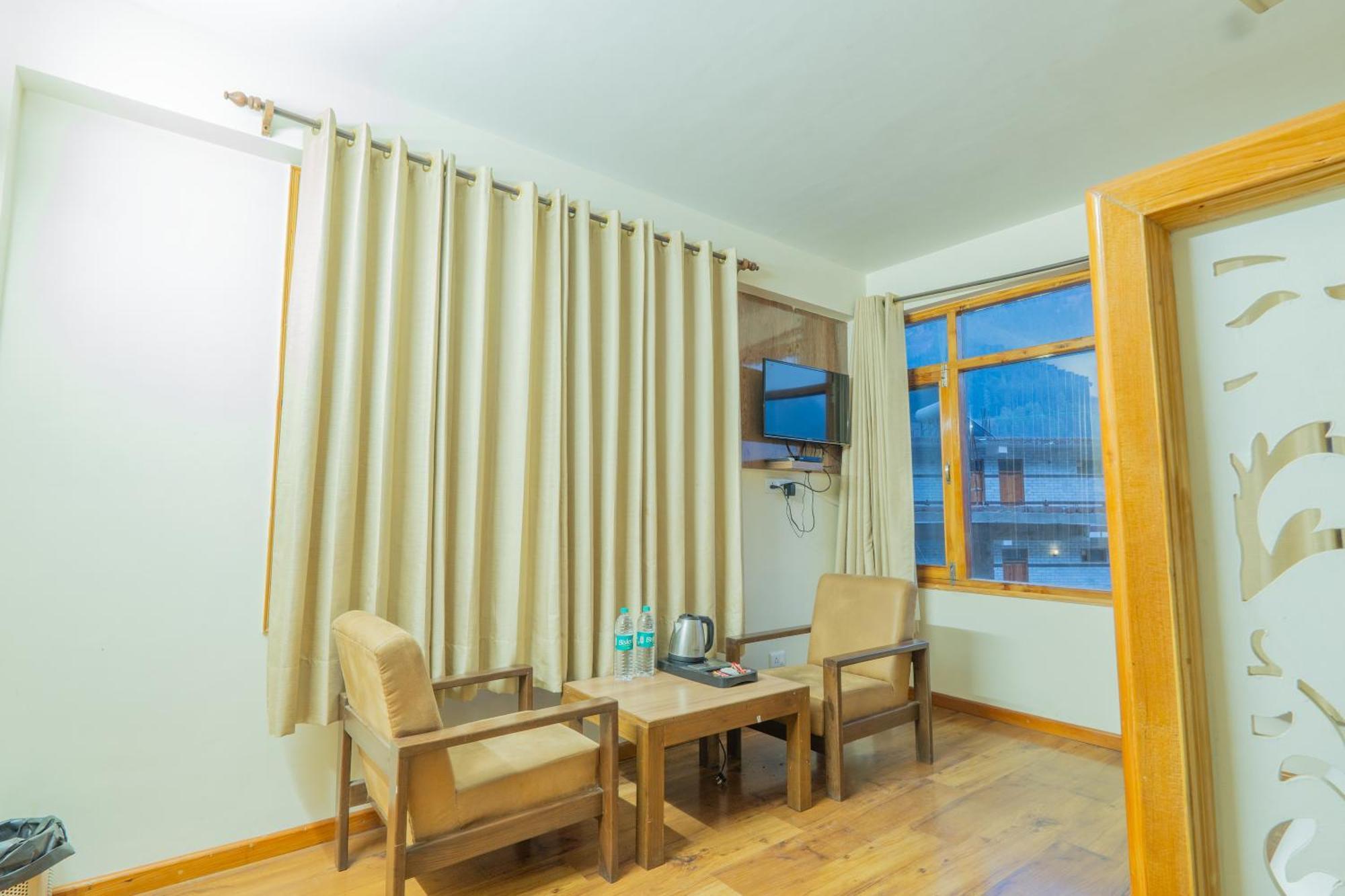 Hotel Rising Star Near To Mall Road #Budgetfriendly #Bigrooms #Garden #Bonfire #Parking #Forestview #Mountainview - Manali (Himachal Pradesh) — Bilder 2
