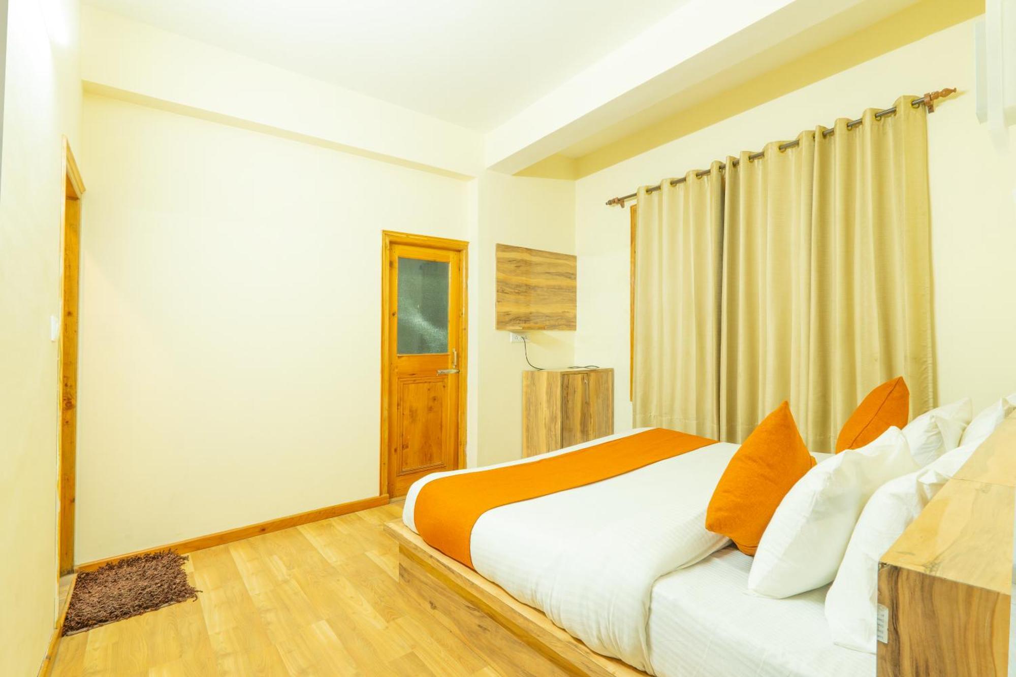 Hotel Rising Star Near To Mall Road #Budgetfriendly #Bigrooms #Garden #Bonfire #Parking #Forestview #Mountainview - Manali (Himachal Pradesh), Manali